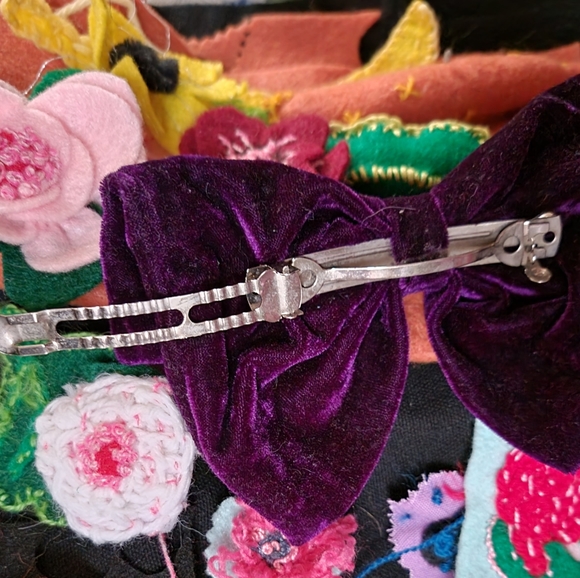 VTG Oversized Velvet Bow Phillips "Big Clip" The Madonna Bow Vintage Acc… - Picture 7 of 14